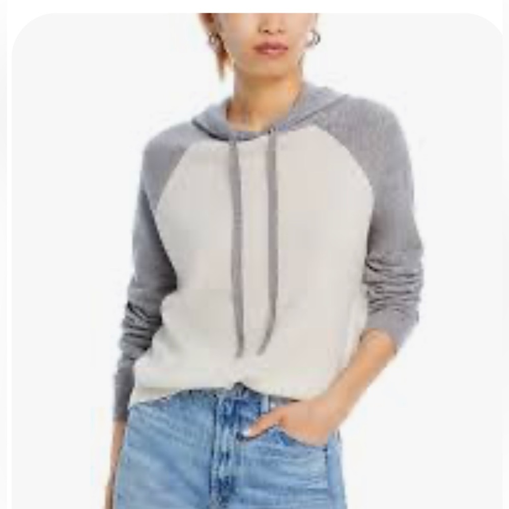 Aqua Cashmere Bloomigsdale’s Collection Long Sleeve Sweater Hoodie Stripped M